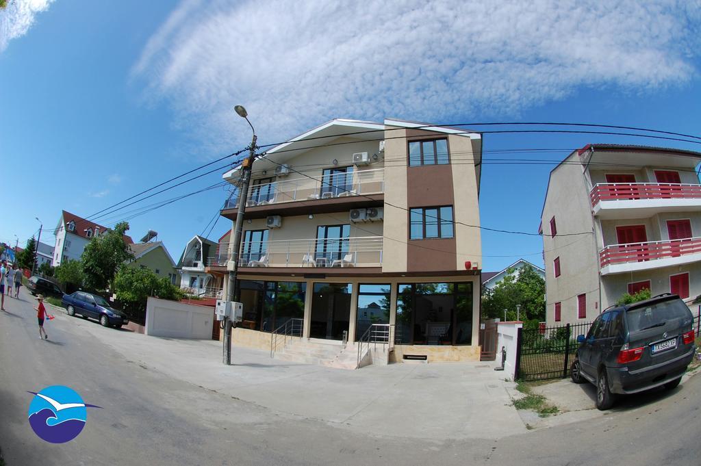 Razvan Holiday Costinesti Ngoại thất bức ảnh
