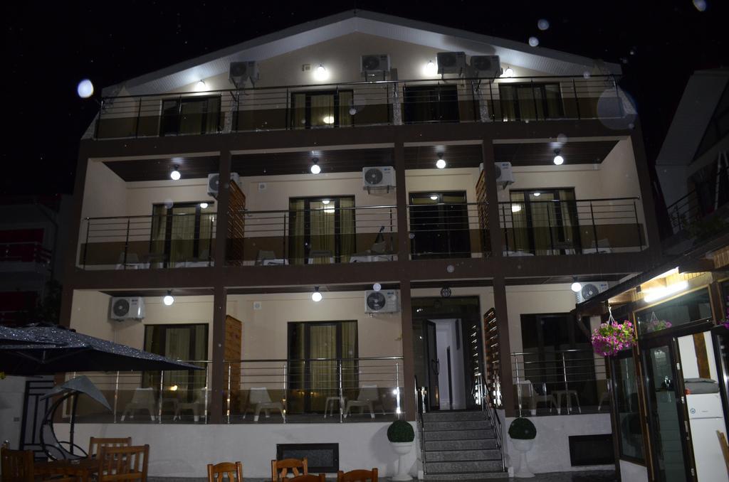 Razvan Holiday Costinesti Ngoại thất bức ảnh