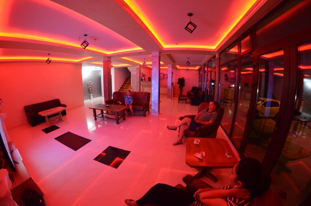 Razvan Holiday Costinesti Ngoại thất bức ảnh