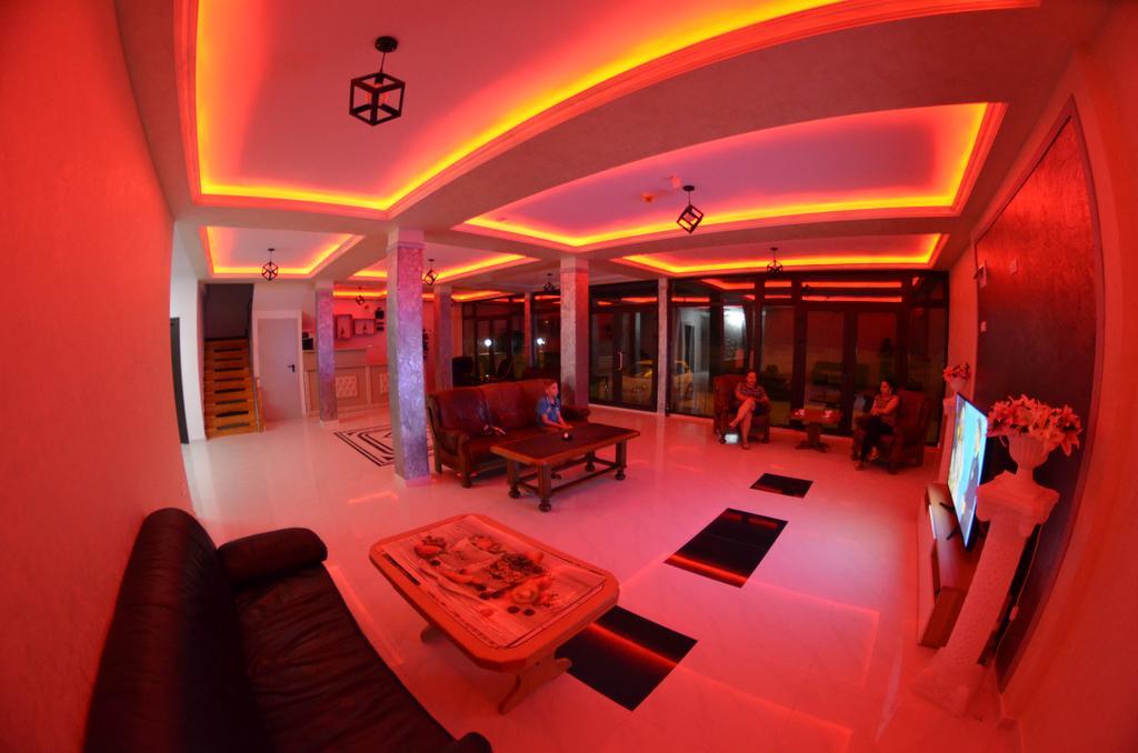 Razvan Holiday Costinesti Ngoại thất bức ảnh