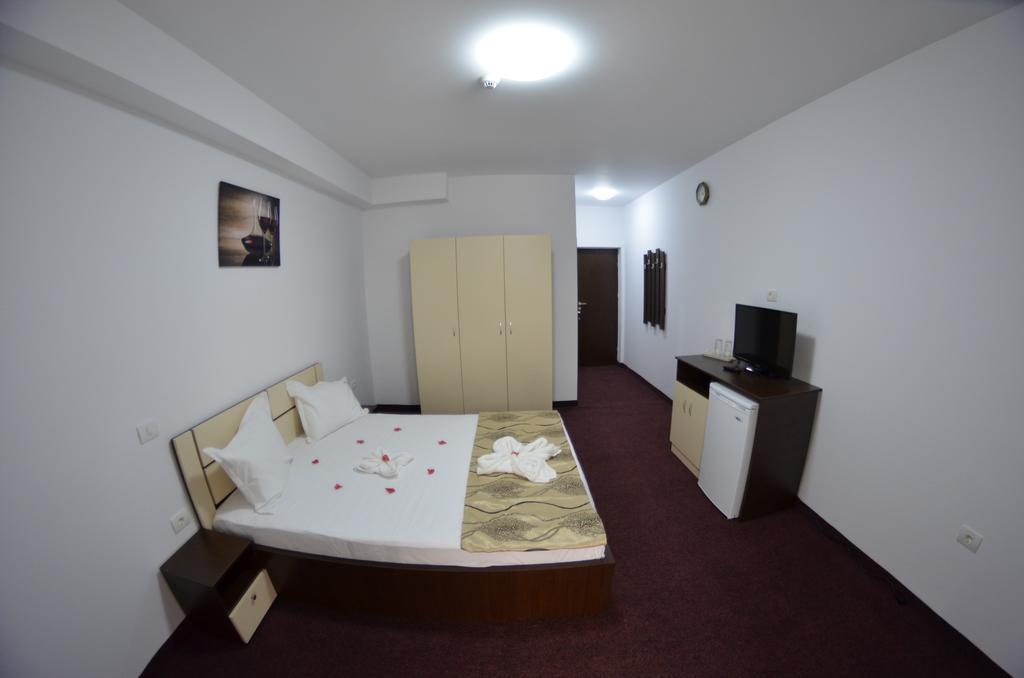 Razvan Holiday Costinesti Ngoại thất bức ảnh